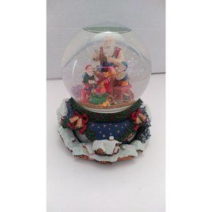 Heritage house “Deck The Halls” Collectors Snow Globe Music Box Nativity